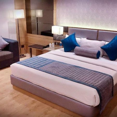 Eagle Motel Rajpura ภายนอก รูปภาพ