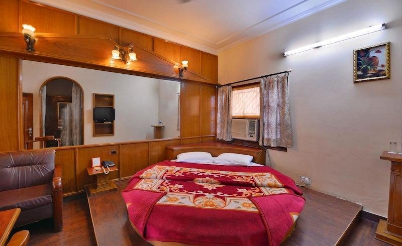 Eagle Motel Rajpura ภายนอก รูปภาพ