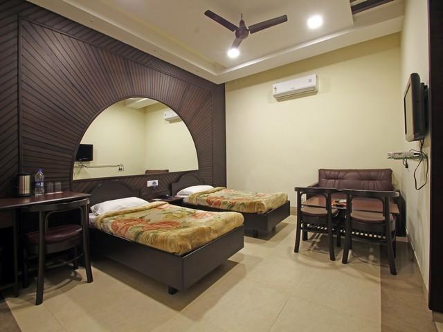 Eagle Motel Rajpura ภายนอก รูปภาพ